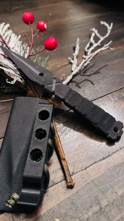 Holiday G10 Knife