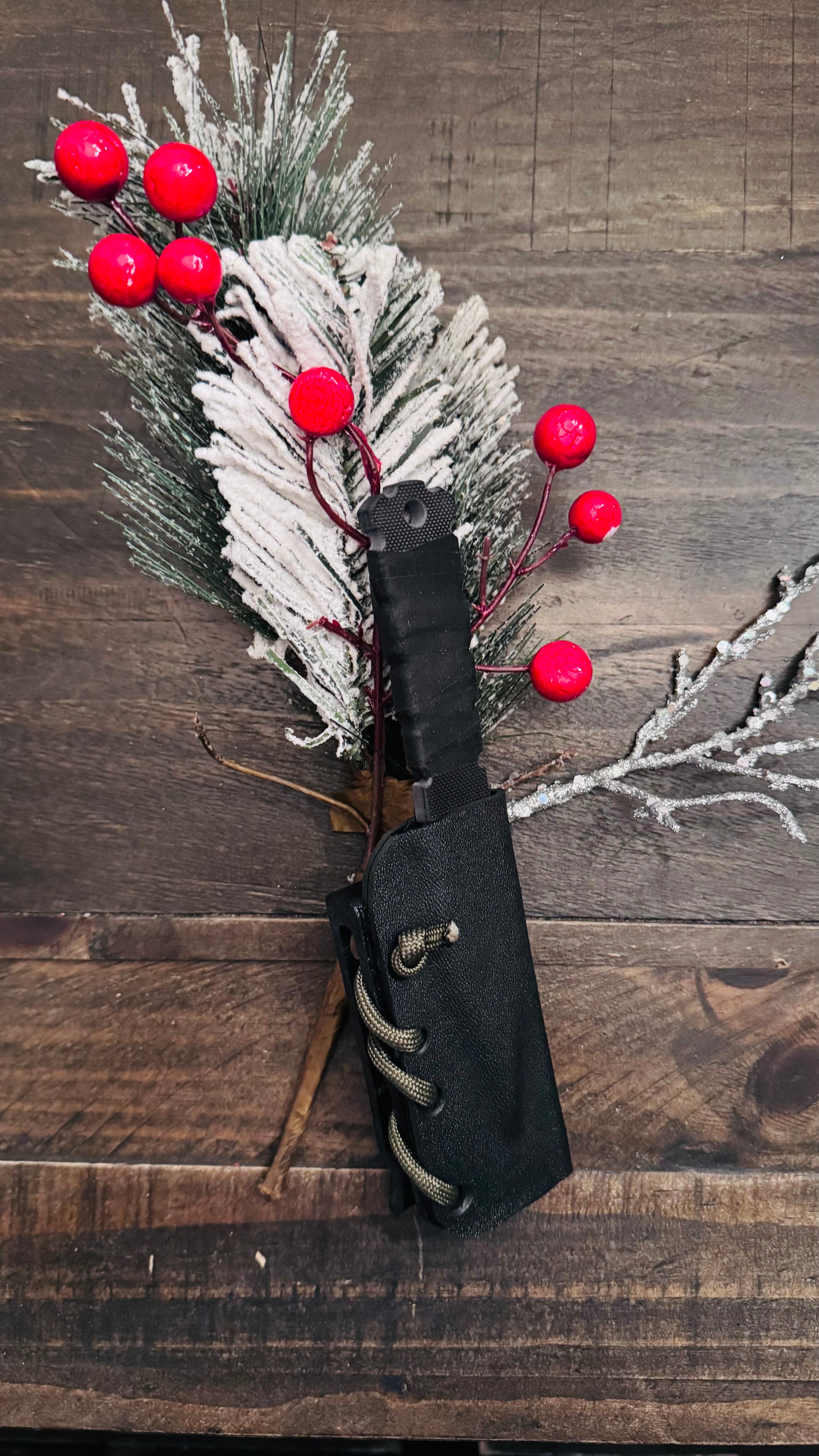 Holiday G10 Knife