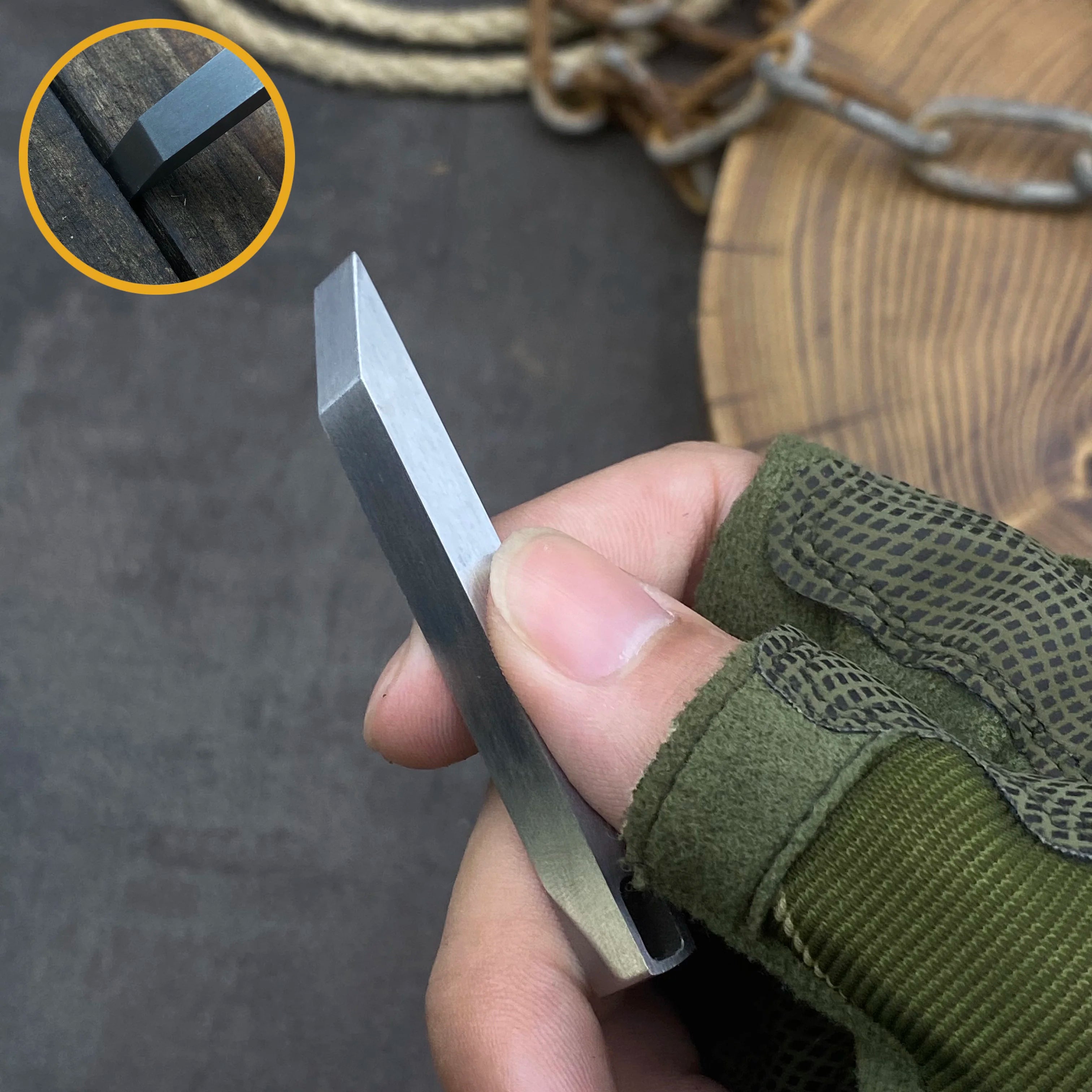 Edc Pry Bar, Edc Keychain Tool, Small Heavy Duty Stainless Steel Keychain Pocket Pry Bar for Everyday Carry and Outdoor Activiti